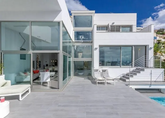 Peaceful Oasis In Javea Villa With Sea Views And Pool