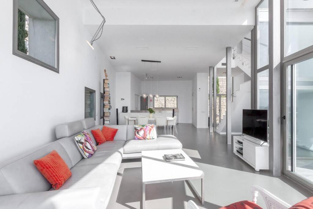Holiday home Peaceful Oasis In With Sea Views And Pool