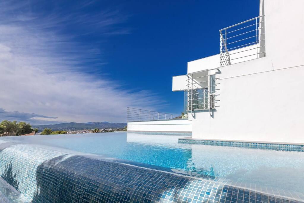 Peaceful Oasis In With Sea Views And Pool Holiday home